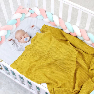 Children Solid Color Hollow Carved Graphic Design Simply Style Wool Quilt Blanket-0